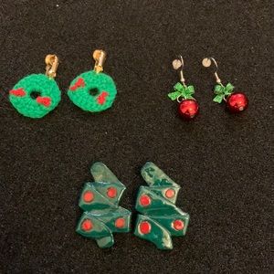 Vintage earrings 3‎ pairs of Christmas themed. 2 pierced 1 clip
